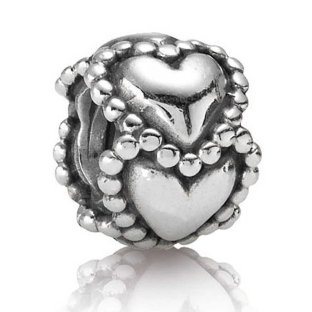 Authentic Pandora Retired ‘Everlasting Love’ 925 Ale Sterling Silver Charm